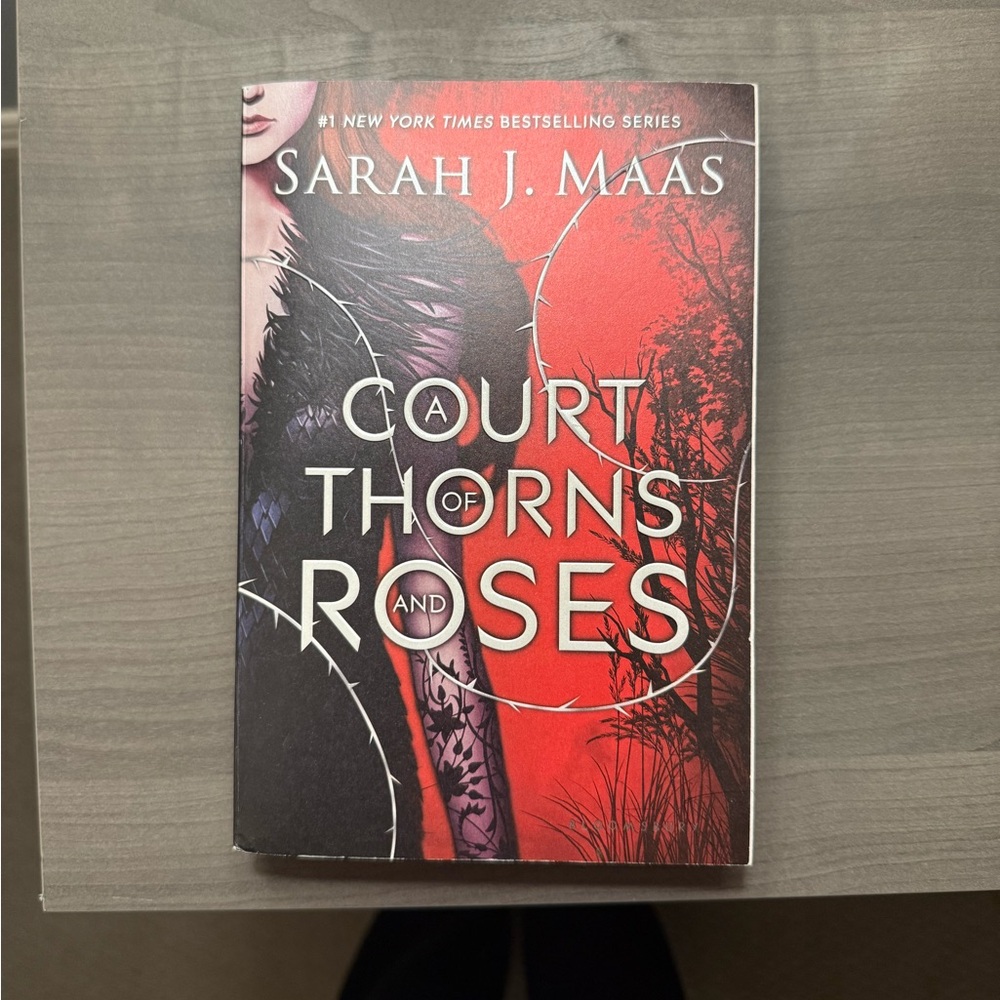 OOP A Court of Thorns and Roses by Sarah J. Maas